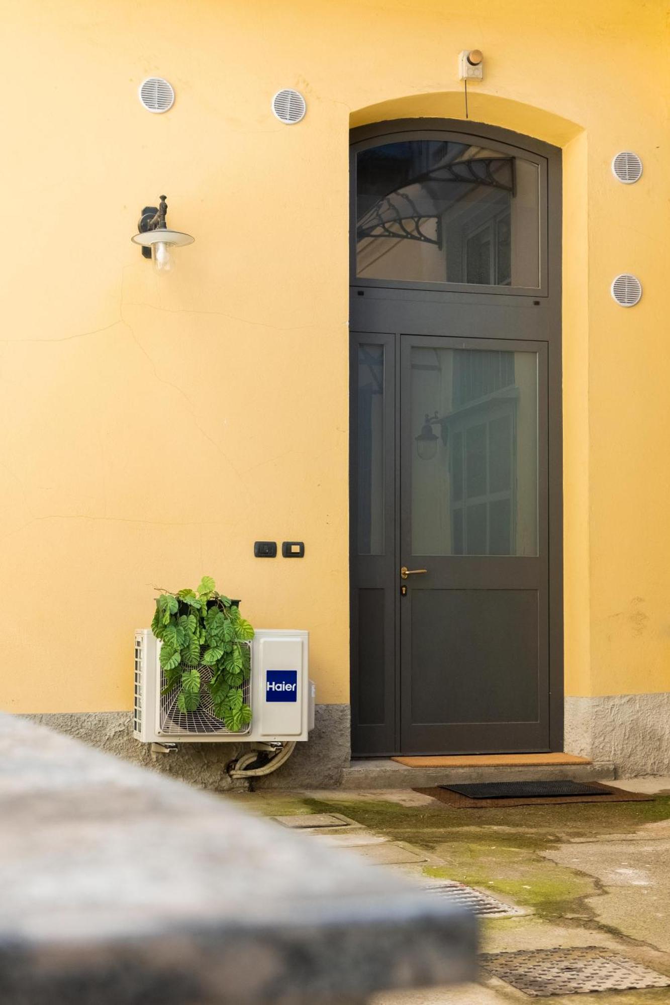 Mini Loft Torre San Vitale Комо Экстерьер фото