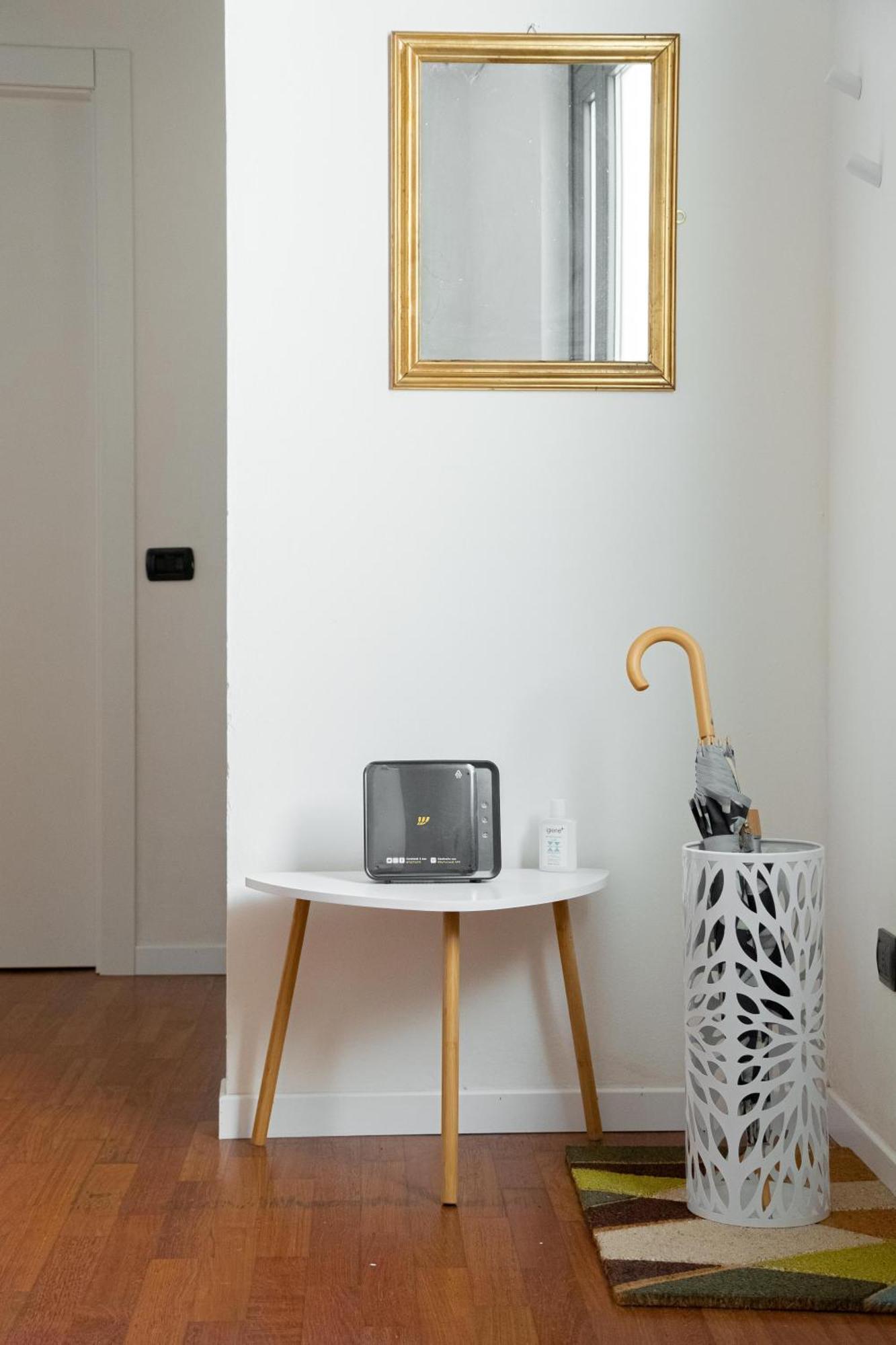 Mini Loft Torre San Vitale Комо Экстерьер фото