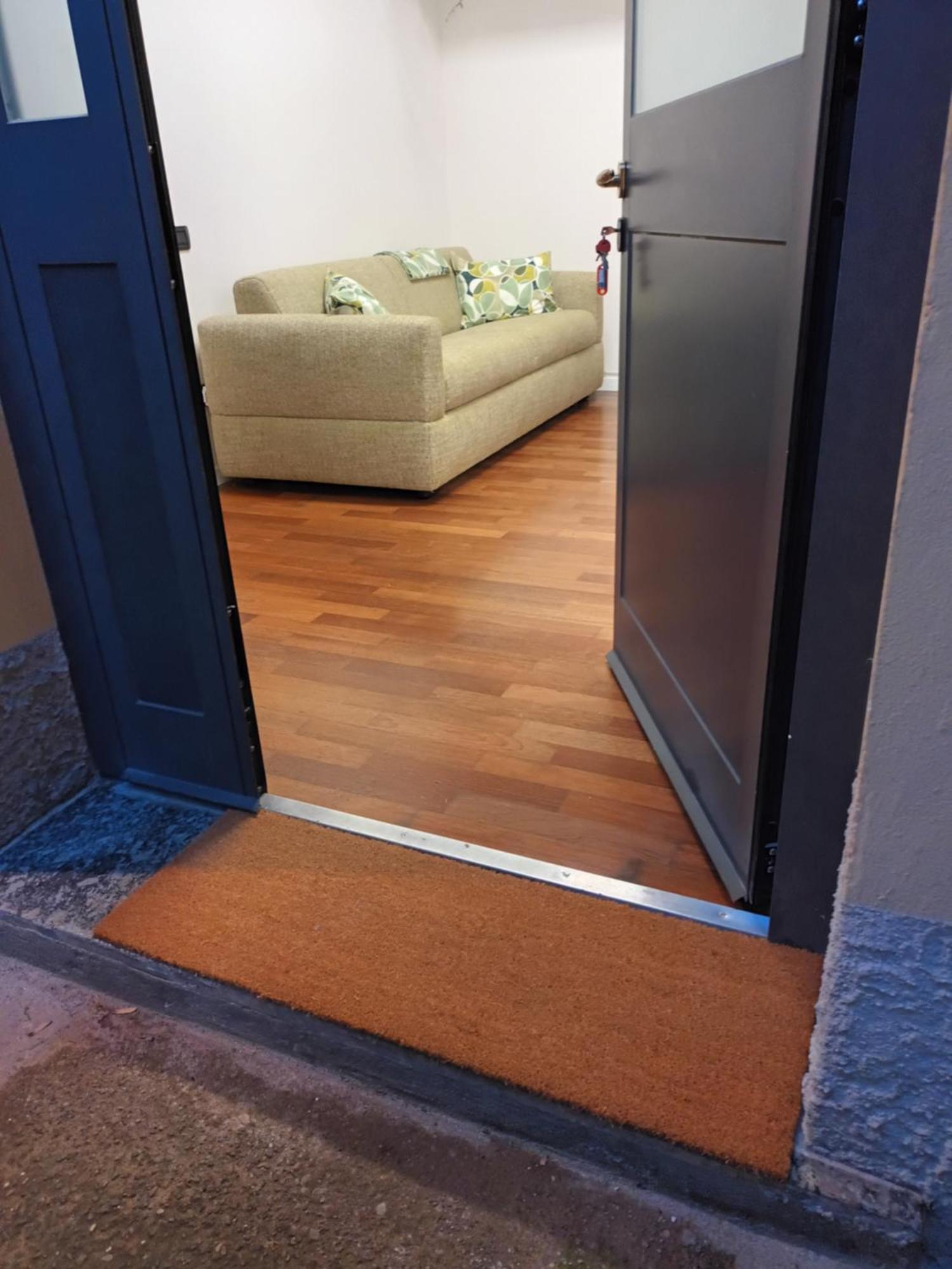 Mini Loft Torre San Vitale Комо Экстерьер фото